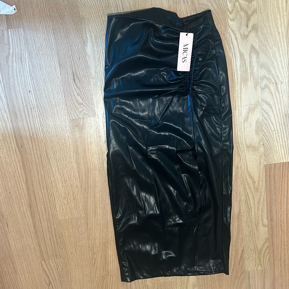 BLACK PLEATHER MICAS SKIRT